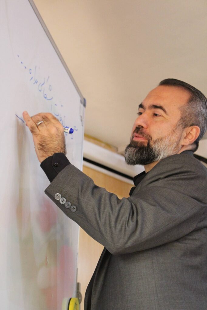 دکتر قاسمی 1 682x1024 - دانش افزایی اولیا - فرزند مسئولیت گریز